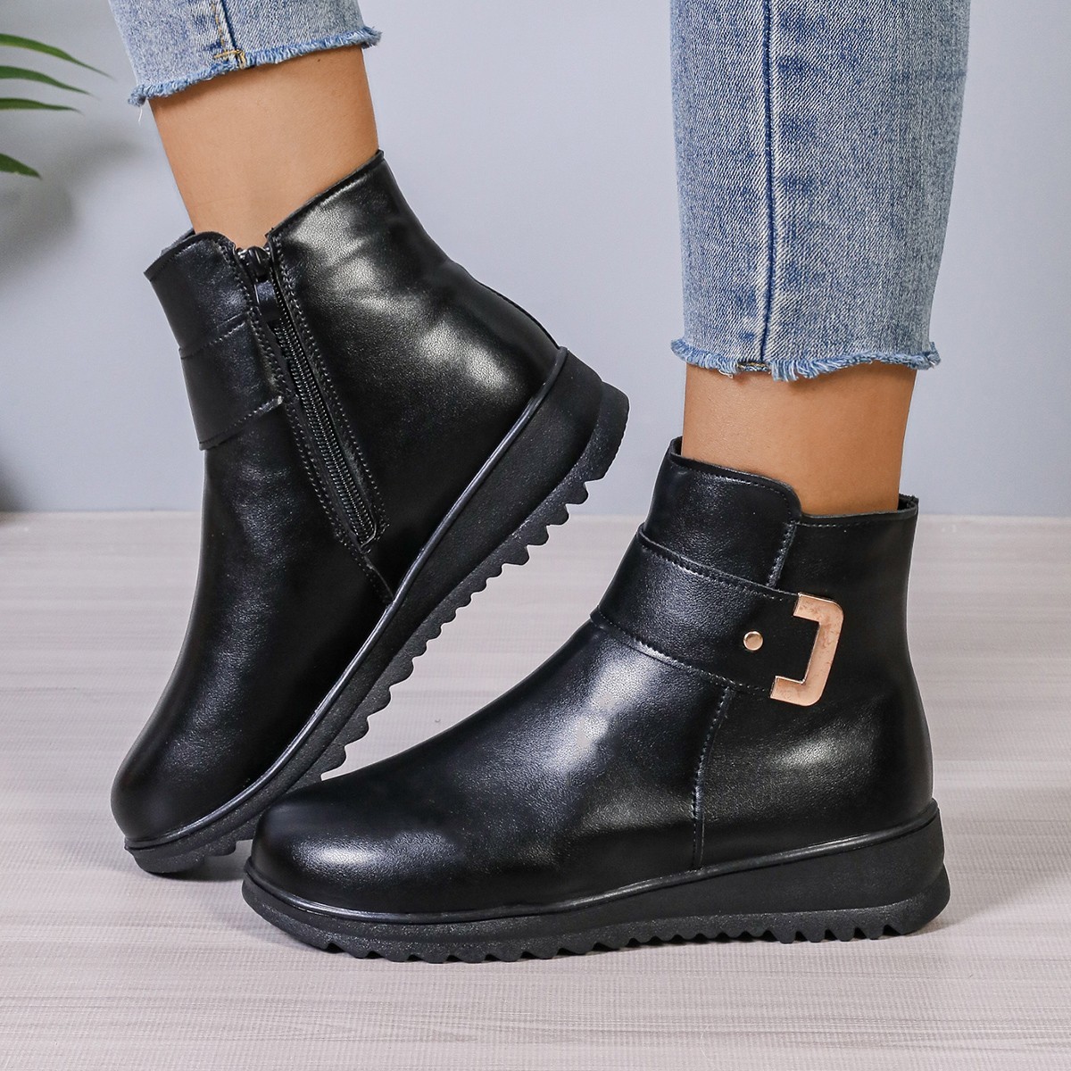 Winter Fleece Boots With Side Zipper Design Fashion Simple Non-slip Ankle Boots For Women Warm Pu Leather Shoes - Image 5